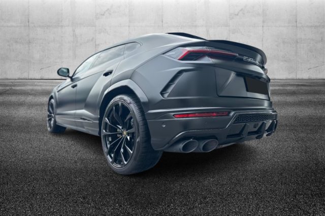 Lamborghini Urus 4 - foto 4 di 4