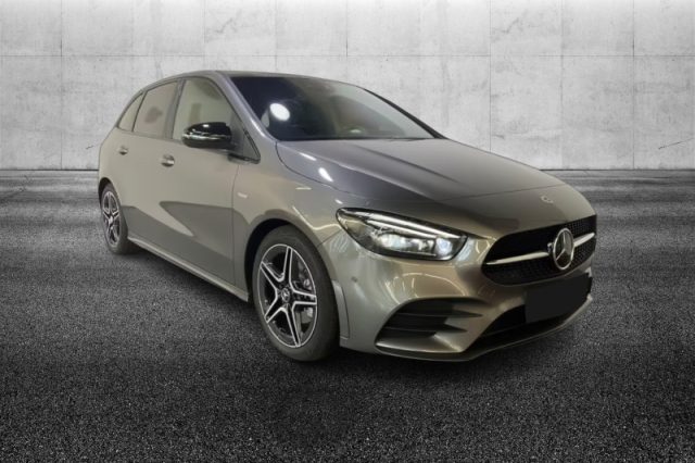 Mercedes-Benz B 200 d Automatic Premium - foto 3 di 4