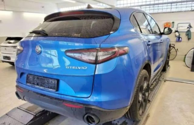 Alfa Romeo Stelvio 2.2 Turbodiesel 210 CV AT8 Q4 Veloce - foto 4 di 4
