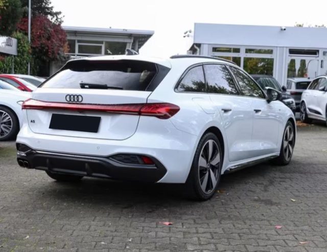 Audi A5 Avant TDI 150 kW mHEV+ S tronic S Line edition - foto 2 di 4