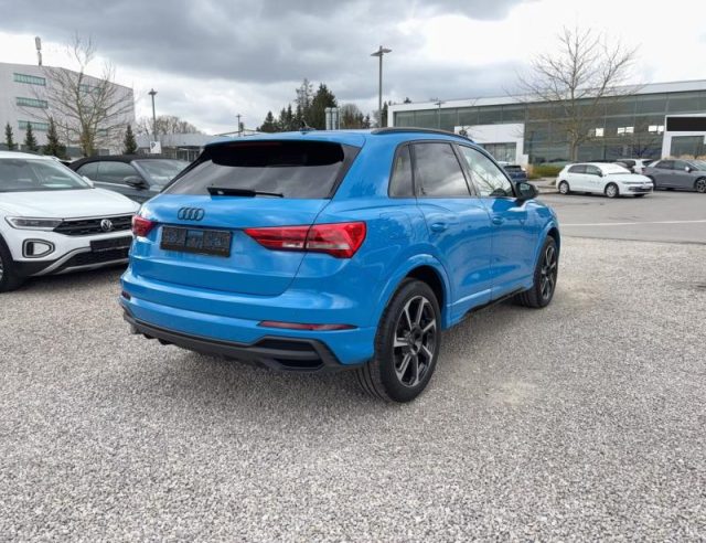 Audi Q3 35 TDI S tronic S line edition - foto 3 di 4