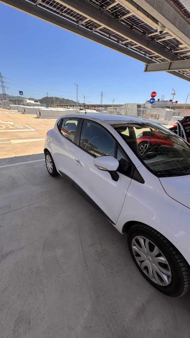 Renault Clio 1.5 dCi 8V 75CV 5 porte Wave - foto 2 di 4