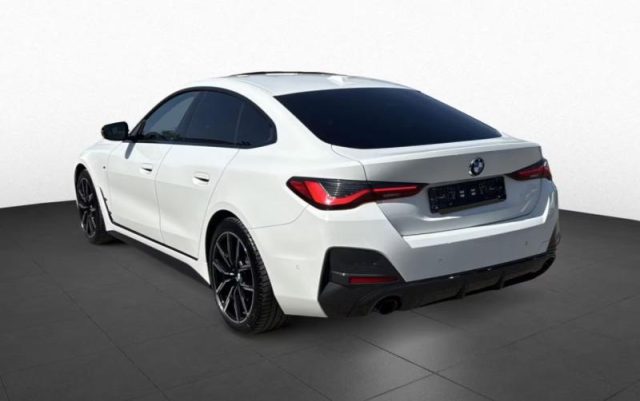 BMW 420 d 48V Msport - foto 4 di 4