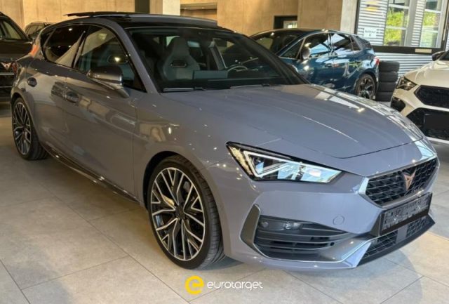 CUPRA Leon 2.0 TSI 300 CV DSG VZ usato a PIEVE DI CENTO