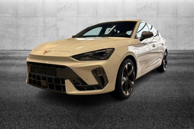 CUPRA Leon 1.5 Hybrid 150 CV DSG semestrale a PIEVE DI CENTO