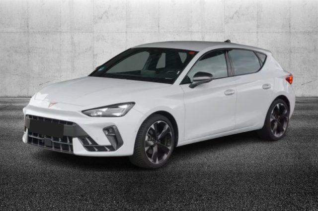 CUPRA Leon 1.5 Hybrid 150 CV DSG semestrale a PIEVE DI CENTO