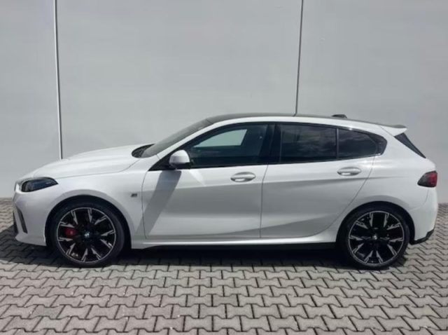 BMW 123 xDrive 48V MSport Pro - foto 2 di 4