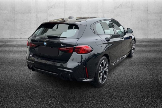 BMW 120 48V MSport - foto 4 di 4