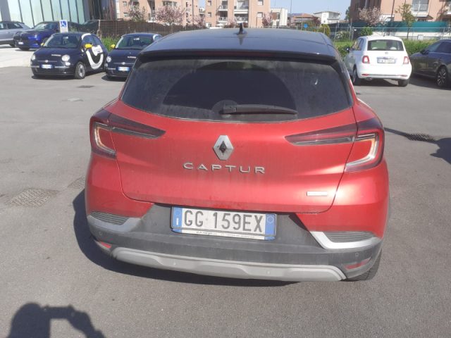 Renault Captur Plug-in Hybrid E-Tech 160 CV Intens - foto 4 di 4
