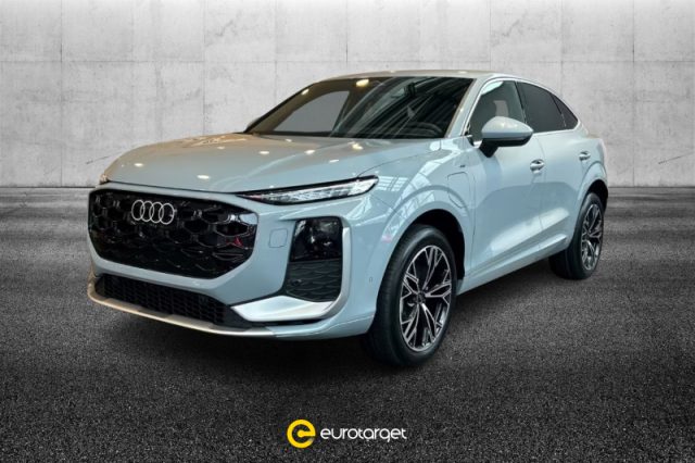 Audi Q3 SPB e-hybrid 200 kW S tronic S line edition - foto 3 di 4