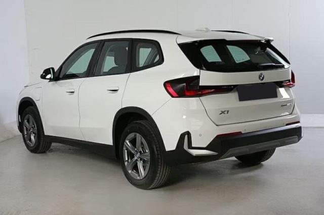 BMW X1 xDrive 25e - foto 4 di 4