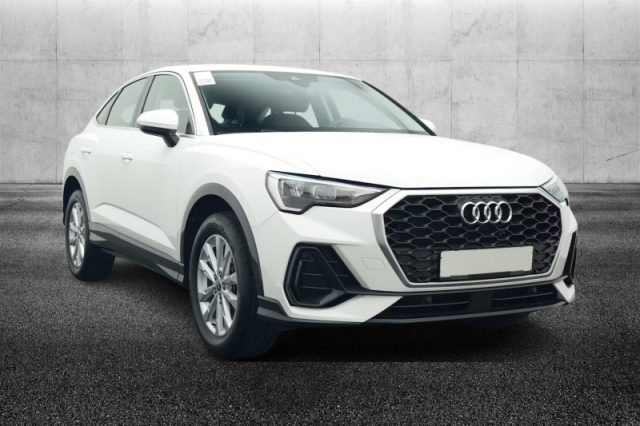 Audi Q3 SPB 45 TFSI e S tronic - foto 4 di 4