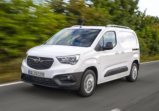 Opel Combo 1.5 BlueHDI S&amp;S 130CV AT L2 Elegance+ 5&ordf nuovo a PIEVE DI CENTO