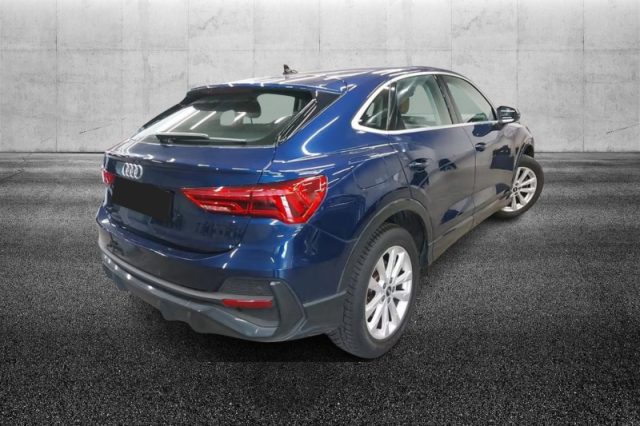 Audi Q3 SPB 45 TFSI e S tronic - foto 3 di 4