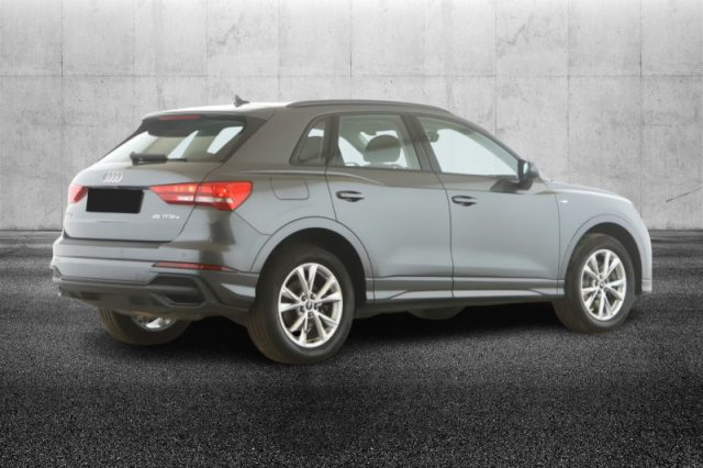 Audi Q3 45 TFSI quattro S tronic S line edition - foto 3 di 4