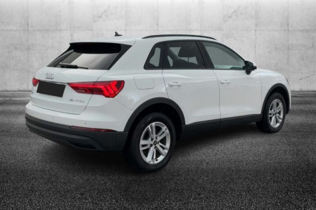 Audi Q3 45 TFSI quattro S tronic - foto 4 di 4