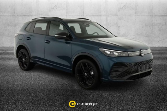 Volkswagen Tiguan 1.5 TSI eHybrid 272 CV DSG R-Line semestrale a PIEVE DI CENTO