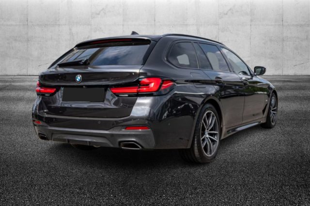 BMW 520 d 48V Touring Msport - foto 2 di 4