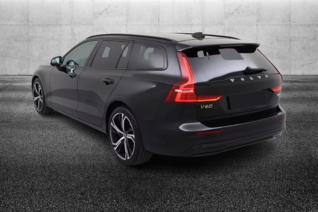 Volvo V60 B4 (d) automatico Plus Dark - foto 4 di 4