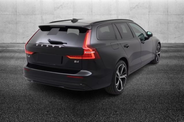 Volvo V60 B4 (d) automatico Plus Dark - foto 3 di 4