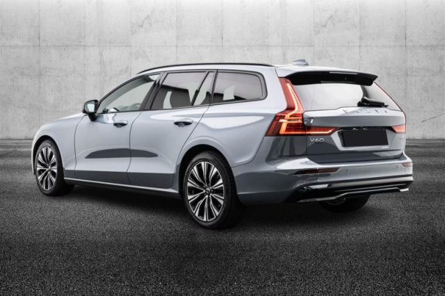Volvo V60 B4 (d) automatico Plus Dark - foto 4 di 4