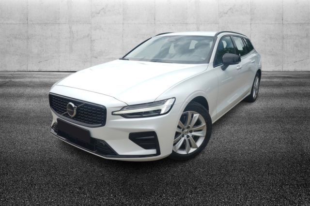 Volvo V60 B4 (d) automatico Plus Dark usato a PIEVE DI CENTO