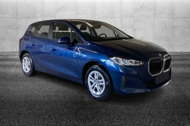 BMW 218 i Active Tourer - foto 2 di 4