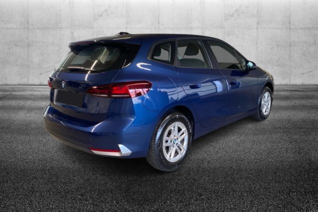 BMW 218 i Active Tourer - foto 3 di 4
