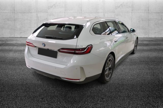 BMW 520 d 48V sDrive Touring - foto 4 di 4