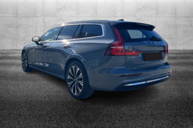 Volvo V60 B4 (d) automatico Plus Bright - foto 4 di 4