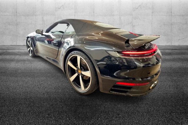 Porsche 911 Carrera Cabriolet - foto 3 di 4
