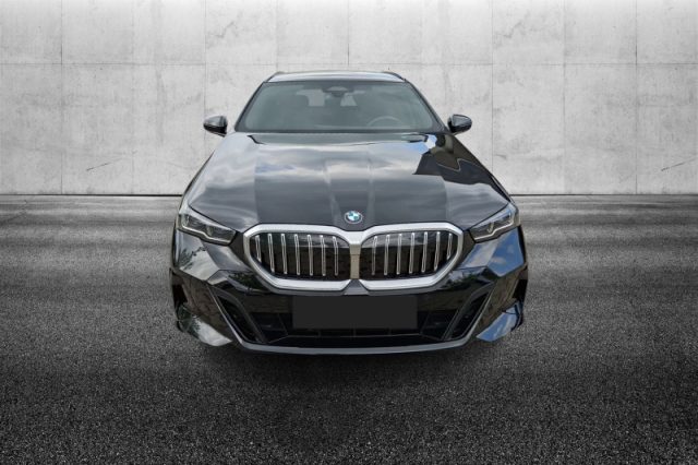 BMW 520 d 48V xDrive Touring Msport - foto 4 di 4