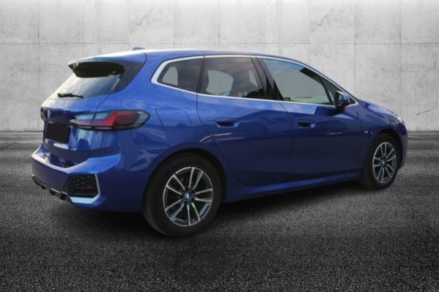 BMW 218 i Active Tourer Msport - foto 3 di 4