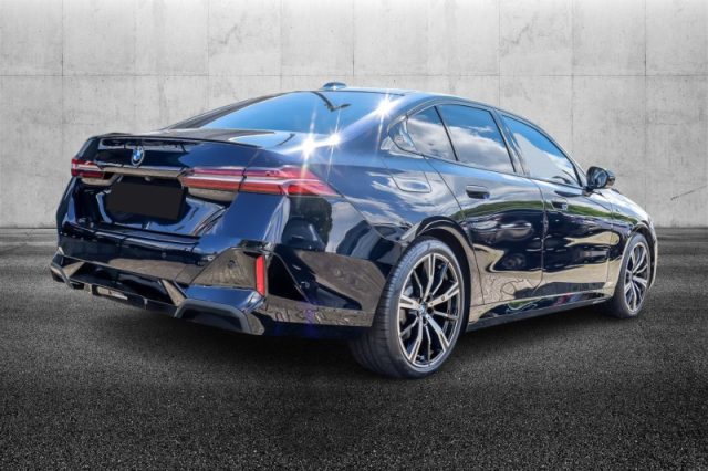 BMW 520 d 48V xDrive Msport - foto 3 di 4