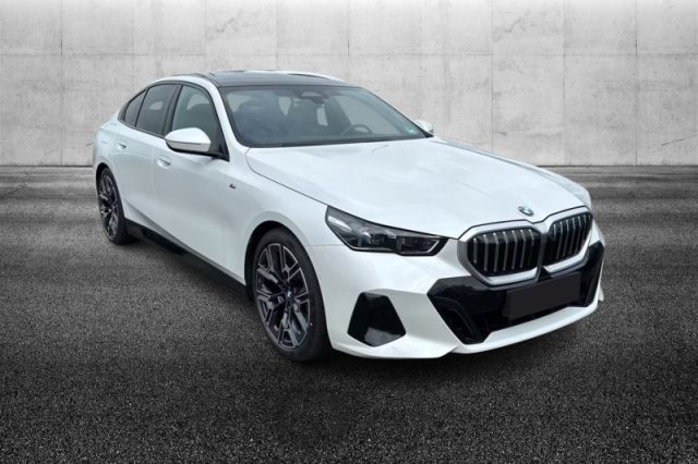 BMW 520 d 48V sDrive Msport semestrale a PIEVE DI CENTO