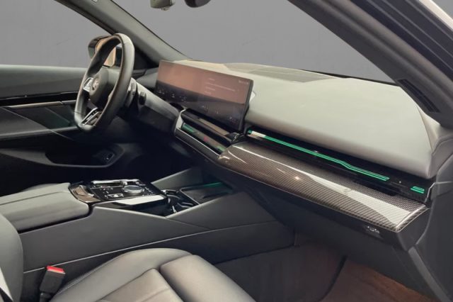 BMW 520 d 48V sDrive Touring Msport - foto 4 di 4
