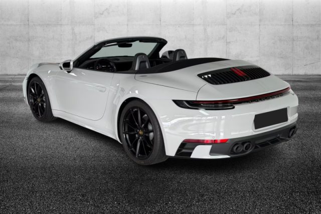 Porsche 911 Carrera Cabriolet - foto 4 di 4