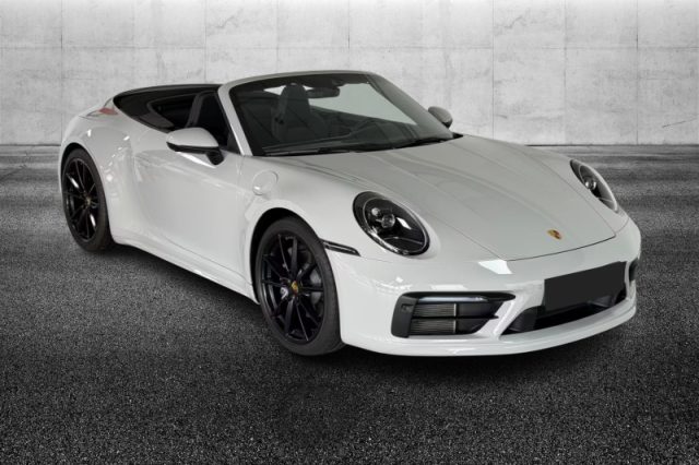 Porsche 911 Carrera Cabriolet - foto 2 di 4