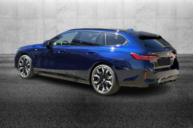 BMW 530 e xDrive Touring Msport Pro - foto 4 di 4