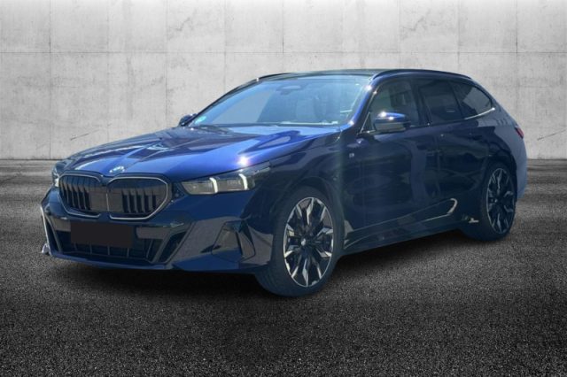 BMW 530 e xDrive Touring Msport Pro semestrale a PIEVE DI CENTO