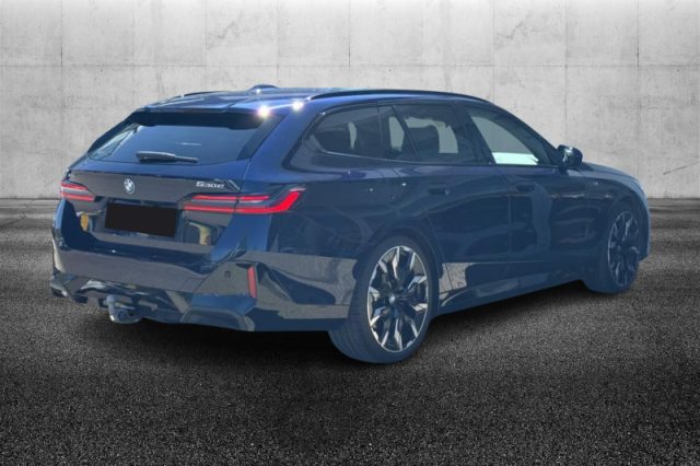 BMW 530 e xDrive Touring Msport Pro - foto 3 di 4