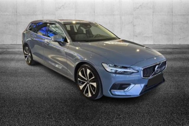 Volvo V60 T6 Recharge AWD Plug-in Hybrid aut. Core - foto 2 di 4