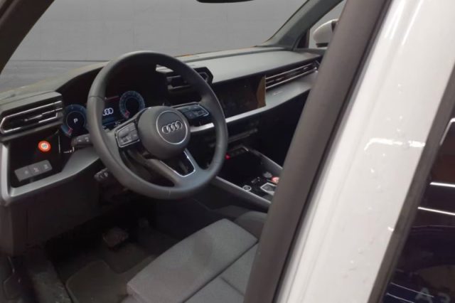 Audi A3 SPB 35 TDI S tronic S line edition - foto 3 di 4