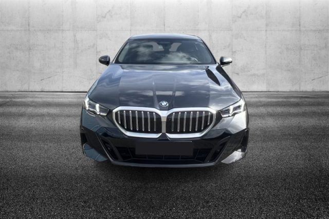 BMW 530 e sDrive Msport - foto 4 di 4