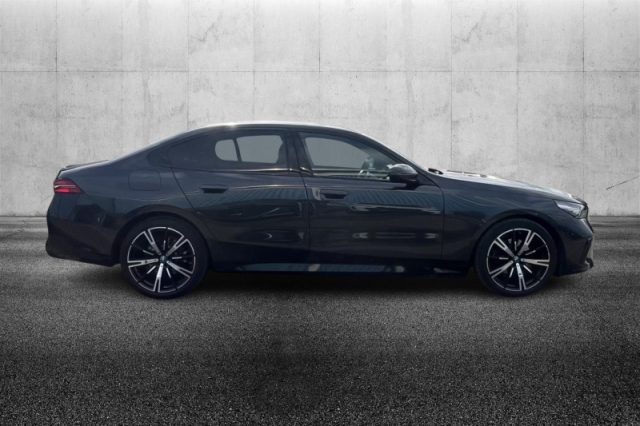 BMW 530 e sDrive Msport - foto 3 di 4