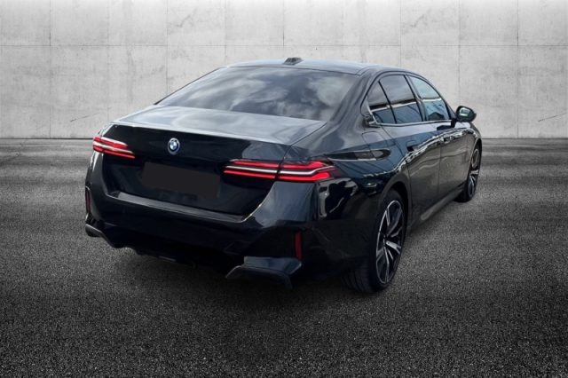 BMW 530 e sDrive Msport - foto 2 di 4