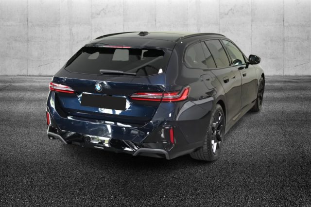 BMW 520 d 48V sDrive Touring Msport Pro - foto 2 di 4