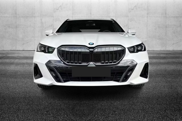 BMW 520 d 48V sDrive Touring Msport Pro - foto 4 di 4