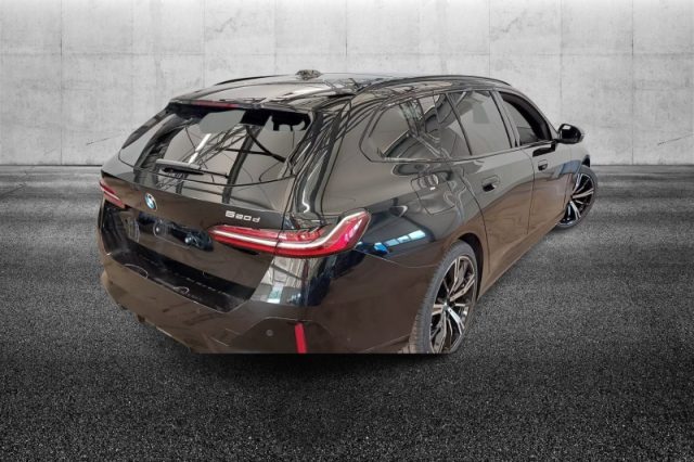 BMW 520 d 48V sDrive Touring Msport - foto 3 di 4