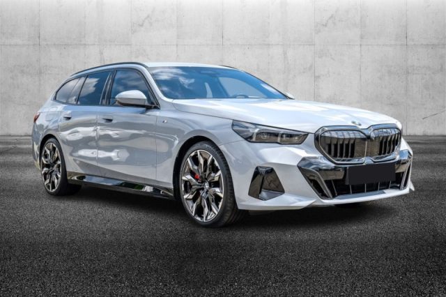 BMW 540 d 48V xDrive Touring Msport Pro - foto 2 di 4